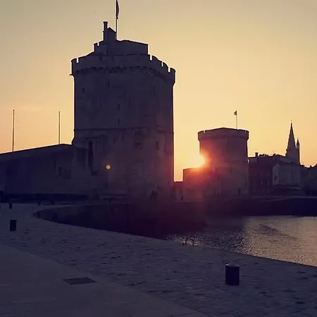 Yacht La Rochelle, 5 Pers, 2 Sdb Botel La Rochelle (Charente-Maritime)
