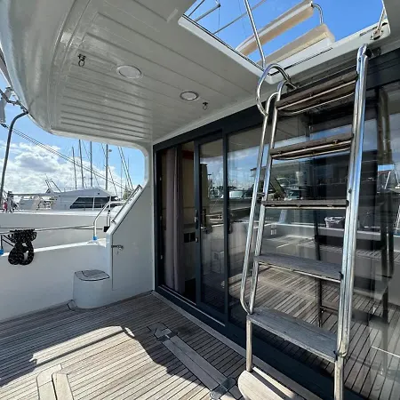 Yacht La Rochelle, 5 Pers, 2 Sdb Botel *