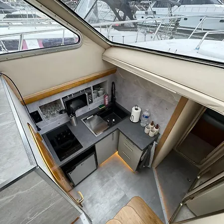 Yacht La Rochelle, 5 Pers, 2 Sdb Bateau-hôtel