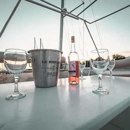 Yacht La Rochelle, 5 Pers, 2 Sdb Bateau-hôtel La Rochelle (Charente-Maritime)