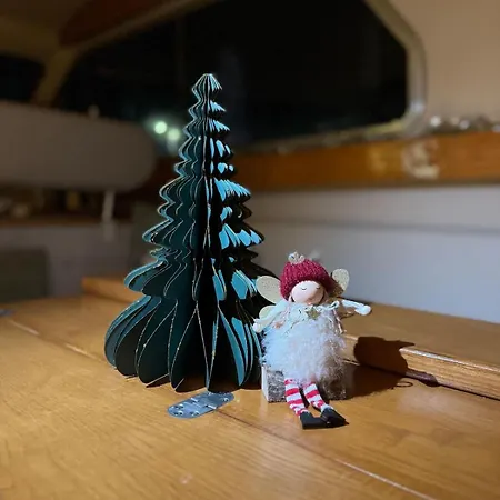 Bateau-hôtel Yacht La Rochelle, 5 Pers, 2 Sdb La Rochelle (Charente-Maritime)