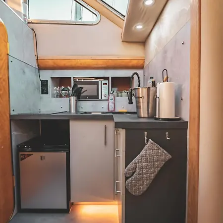 Yacht La Rochelle, 5 Pers, 2 Sdb La Rochelle (Charente-Maritime)