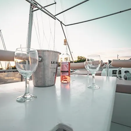 Yacht La Rochelle, 5 Pers, 2 Sdb La Rochelle (Charente-Maritime)